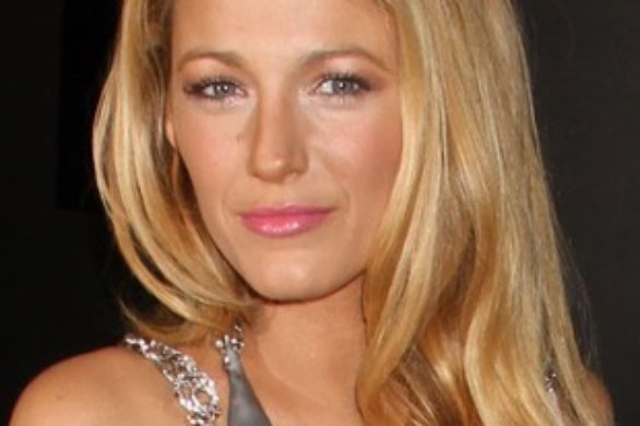 Blake Lively w sukience Chanel