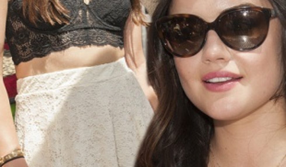 Lucy Hale w koronkowej spódnicy