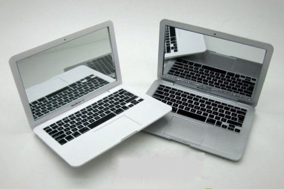 Mały MacBook do noszenia w kosmetyczce (FOTO)