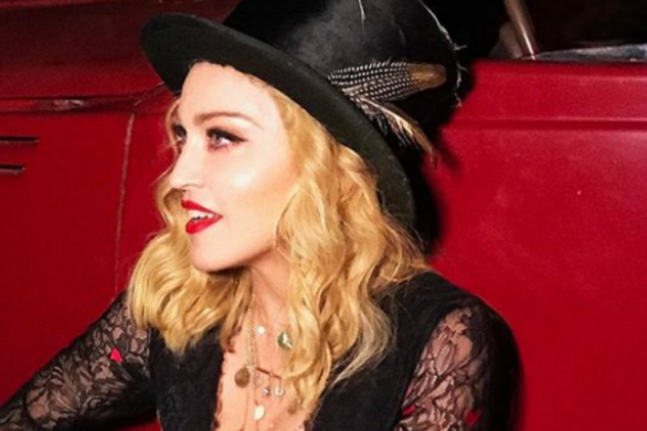 Madonna w czarnym pixie cut. Stawia na mocne zmiany?