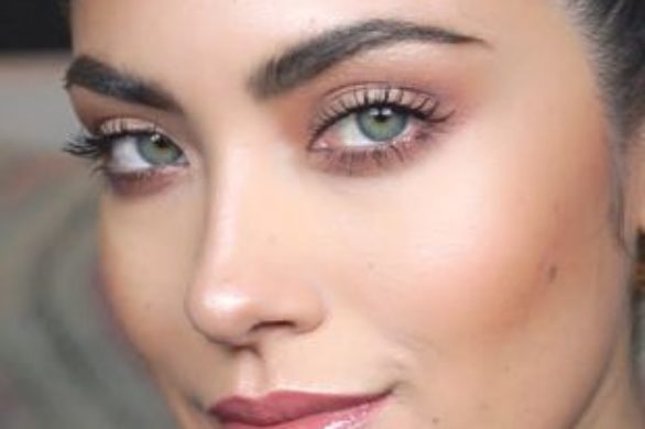 Makijaż dzienny dla brunetek (VIDEO)