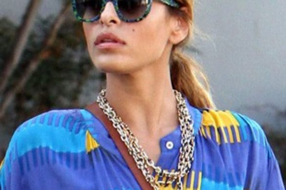 Eva Mendes w zwiewnej sukience