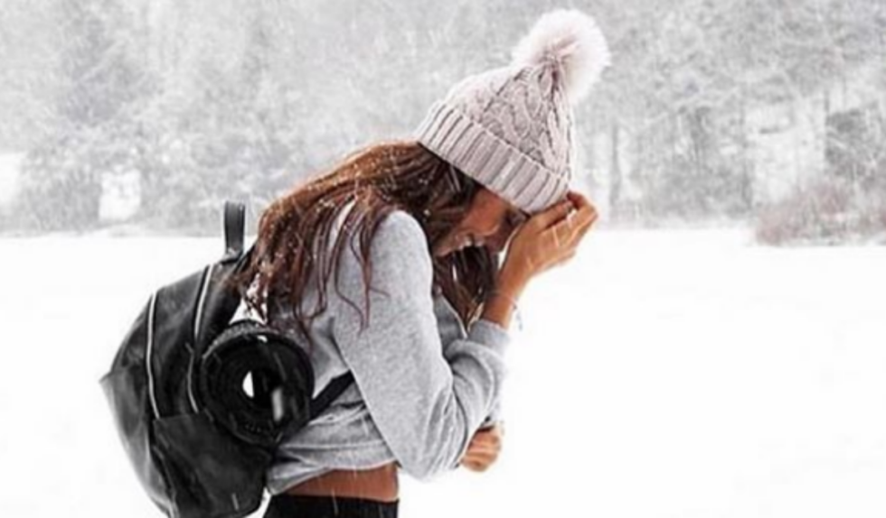 Mikrodermabrazja – na czym polega sekret pięknej skóry. Przygotuj się na zimę