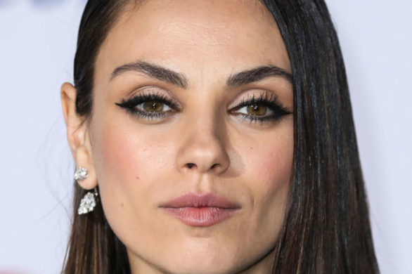 Mila Kunis obcięła włosy! Wybrała jedną z najmodniejszych fryzur tego sezonu!