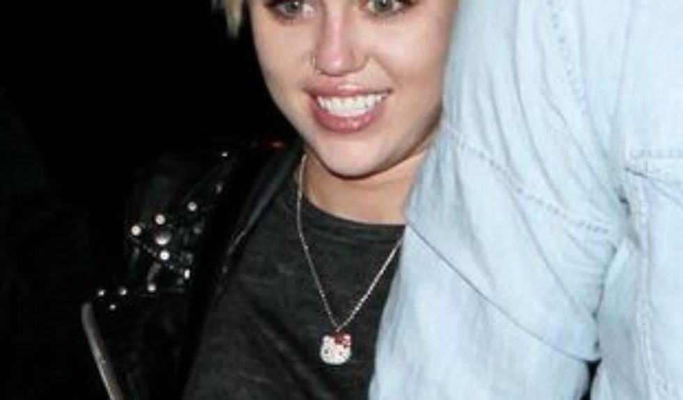 Po słodkiej Miley nie ma ani śladu (FOTO)