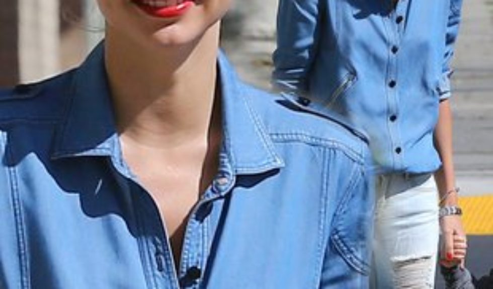 Jeansowy szyk Mirandy Kerr (FOTO)