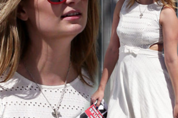 Mischa Barton zestawia trampki z sukienką