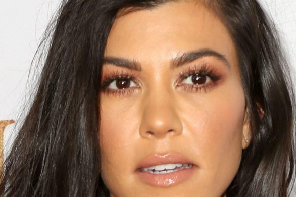Kourtney Kardashian właśnie sprawiła sobie najmodniejszą fryzurę na jesień 2017!