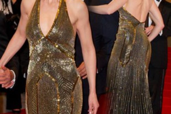 Nicole Kidman skąpana w złocie (FOTO)