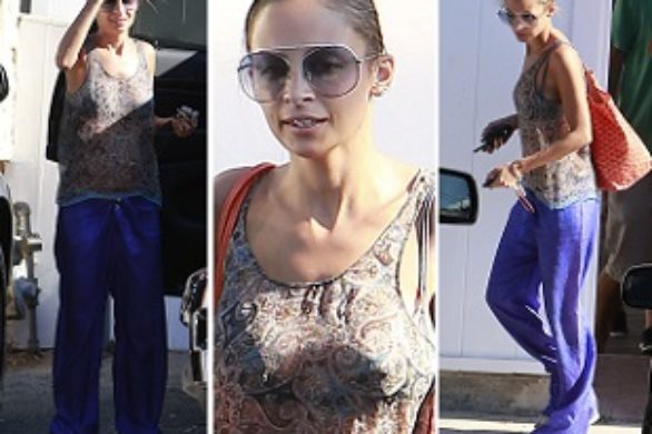 Szczupła Nicole Richie w szerokich spodniach (FOTO)