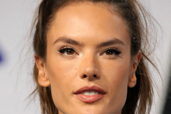 Alessandra Ambrosio zaliczyła wpadkę! Nie założyła majtek, a tego dnia wiatr…