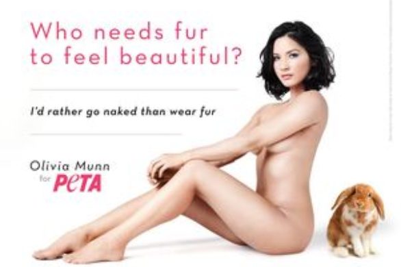 Olivia Munn nago dla PETA