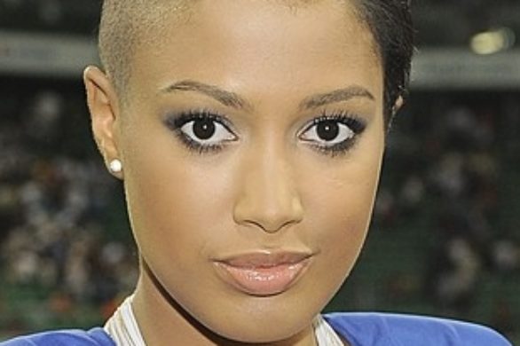 Patrycja Kazadi na mecz jak na bal (FOTO)