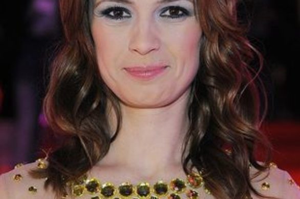 Paulina Chylewska w dziewczęcej sukience (FOTO)