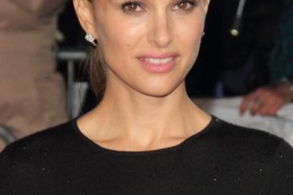 Natalie Portman w kreacji z wiosennej kolekcji Dior (FOTO)