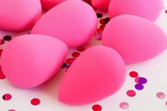 Nie uwierzysz czym możesz zastąpić swój beauty blender. Te pomysły Cię zaskoczą
