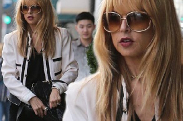 Rachel Zoe w modnej kurtce