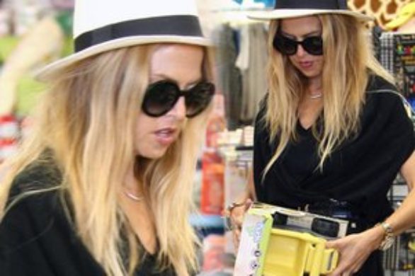 Rachel Zoe – mama na zakupach