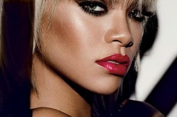 Blond Rihanna ponownie w kampanii MAC