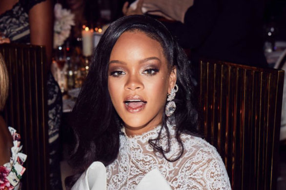 Nie zgadniesz co ta kobieta testuje w makijażu za Rihannę. Czy to już przesada?