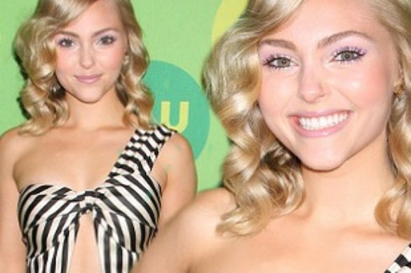 AnnaSophia Robb w sukience Ermilio Katie