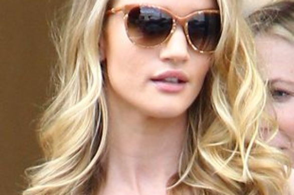 Rosie Huntington-Whiteley w Balenciaga i Chloe (FOTO)