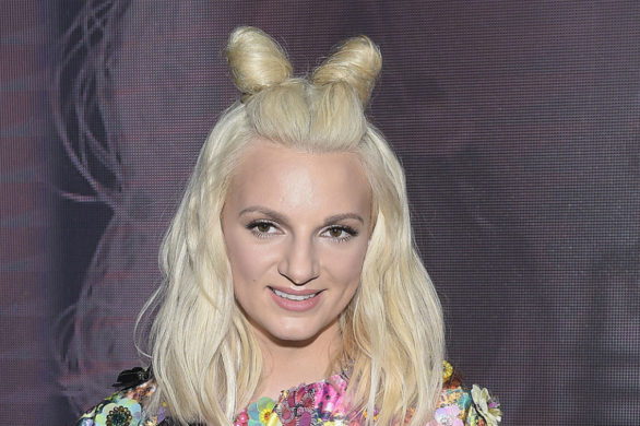 Tęczowe włosy Sarsy! Gwiazda znowu postanowiła zmienić fryzurę