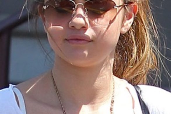 Selena Gomez w grzywce (FOTO)