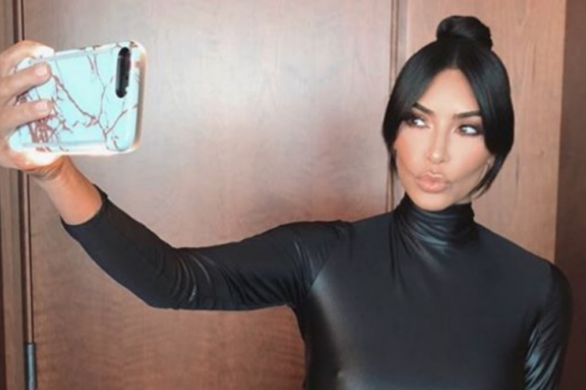 Okazuje się, że to nie instagramowe filtry zapewniają gwiazdom idealne selfie