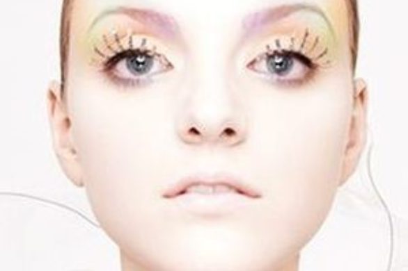 Podwójne sztuczne rzęsy  czyli nowa moda