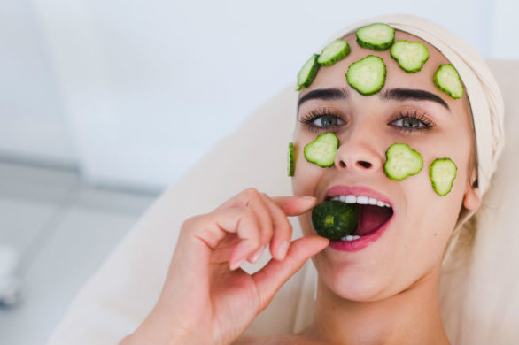 Superfood nie tylko na talerzu. Czy skórę można leczyć jedzeniem?