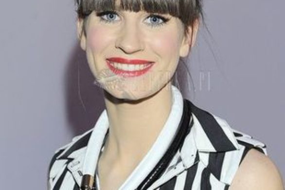 Dziwna fryzura Sylwii Grzeszczak (FOTO)