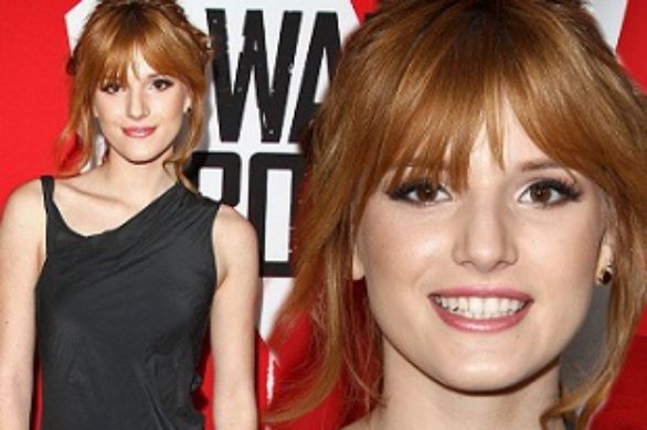 Bella Thore w asymetrycznej sukience