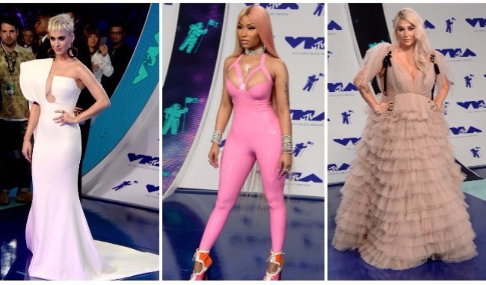 Stylizacje gwiazd na gali MTV VMA 2017: Katty Perry, Nicki Minaj i inni (FOTO) Stylizacje gwiazd na gali MTV VMA 2017: Katty Perry, Nicki Minaj i inni (FOTO)
