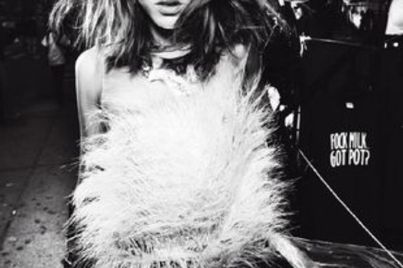 Freja dla V Magazine