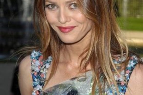 Vanessa Paradis na okładce Harper’s Bazaar