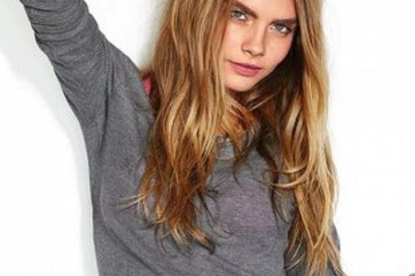 Cara Delevingne dla Victoria’s Secret PINK