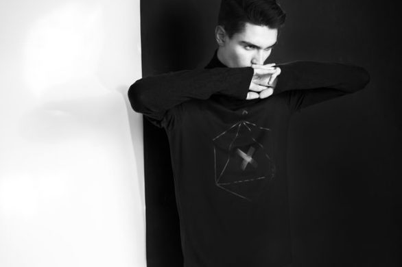 Black Apparel – modowa siła czerni!