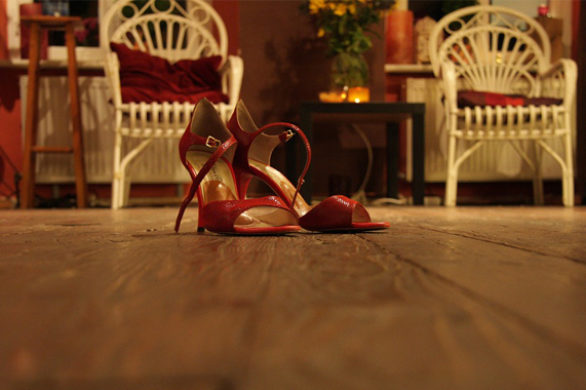 Eleganckie szpilki na wyjątkową okazję – 5 ekskluzywnych modeli