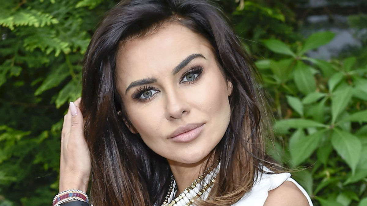 Mocna zmiana Natalii Siwiec. Celebrytka jeszcze nigdy nie miała takich włosów Mocna zmiana Natalii Siwiec. Celebrytka jeszcze nigdy nie miała takich włosów