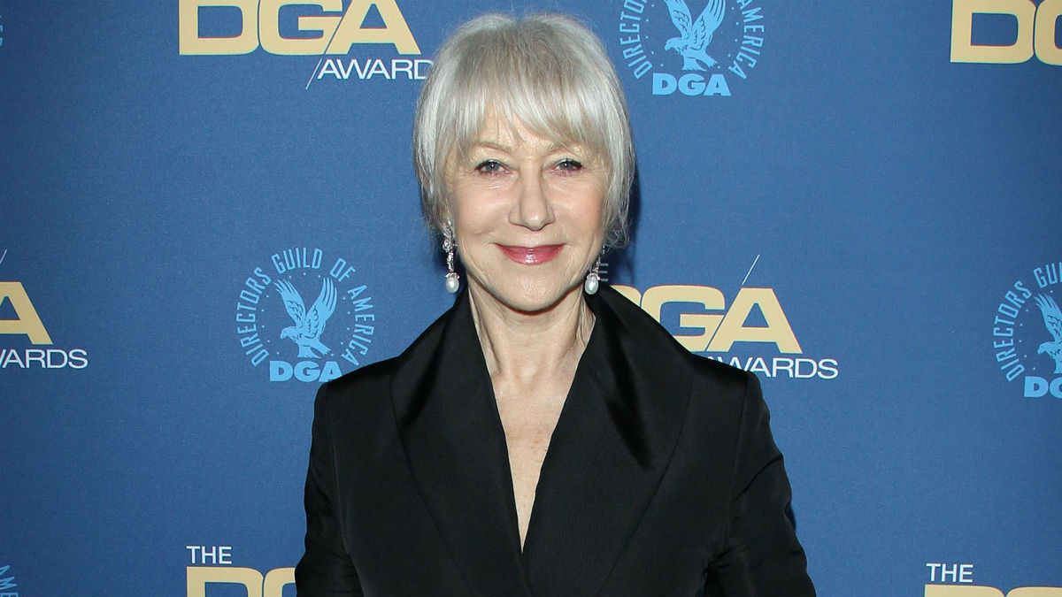 Helen Mirren postawiła na mocny kolor. Jej włosy są teraz różowe Helen Mirren postawiła na mocny kolor. Jej włosy są teraz różowe