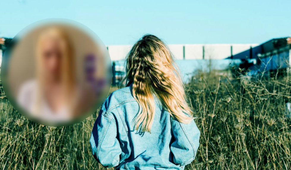 Chciała przefarbować włosy na blond. Teraz żałuje, że nie poszła do fryzjera