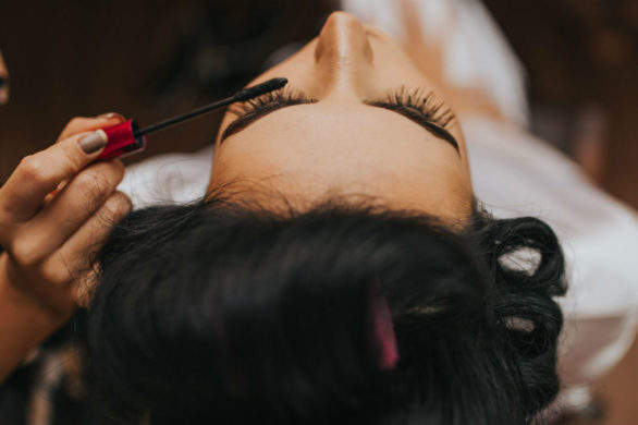 Jak dbać o przedłużone rzęsy, by dotrwały bez szwanku do następnego zabiegu