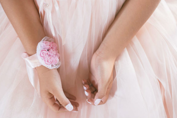 Kupiły sukienki na studniówkę przez Internet. Załamały się, gdy to zobaczyły