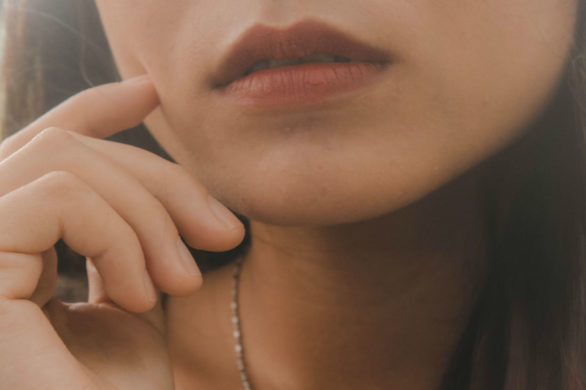 Te dwa triki sprawią, że twoje usta wydadzą się pełniejsze