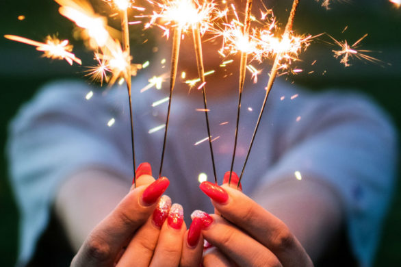 Stiletto nails. Paznokcie w szpic wciąż są w modzie