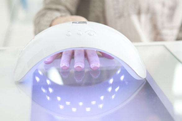 Czy lampy do manicure hybrydowego są bezpieczne?