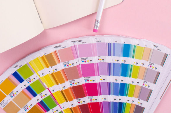 Wybrano kolor roku Pantone 2020. Symbolizuje pokój i wolność