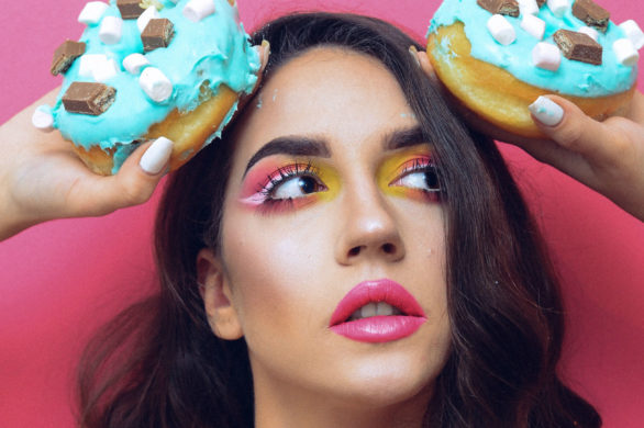 Oto 4 najgorętsze trendy beauty na 2020 rok. To koniec przerysowanych ust!