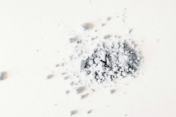 Puder transparentny DIY. Przygotujesz go w kilku prostych krokach